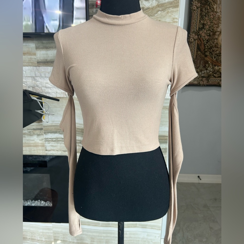Bershka New With Tags Long Cut Out Sleeves Knit Top. Size S